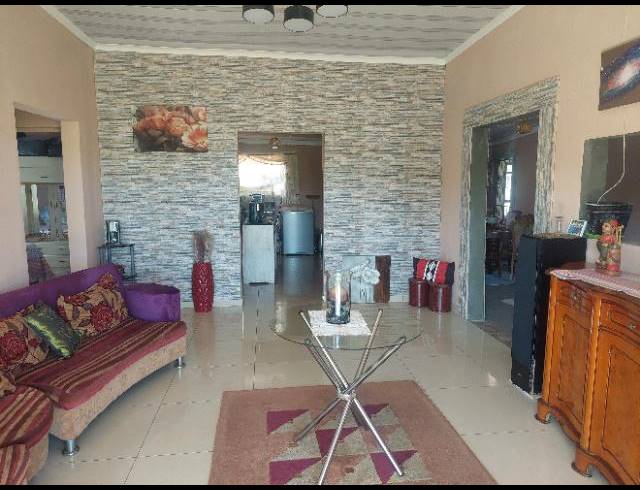 3 BEDROOM HOUSE FOR SALE IN MAGABENI